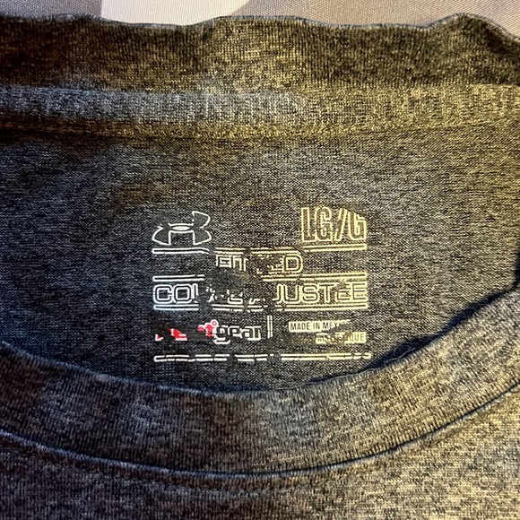 Under Armour dry fit shirt - Picture 3 of 3